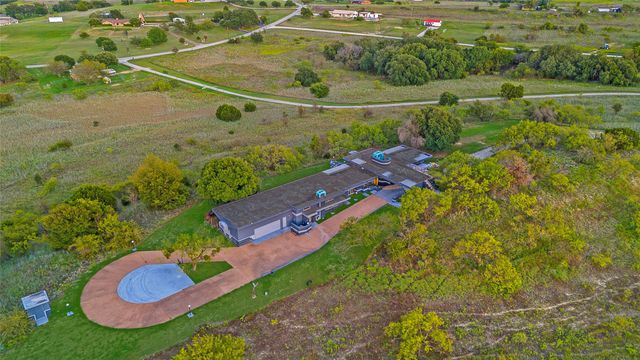 409 Indian Creek Drive, Comanche, TX 76442