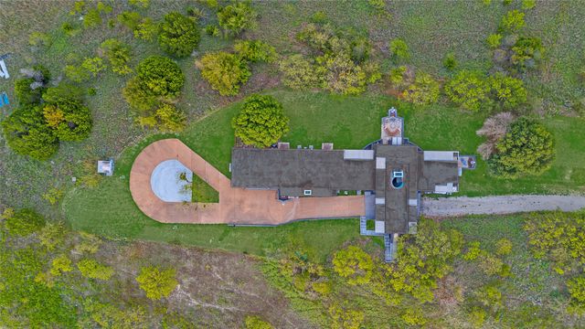 409 Indian Creek Drive, Comanche, TX 76442