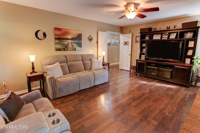 2230 Chesterfield Drive, Maryville, TN 37803