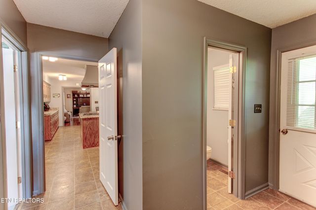 2230 Chesterfield Drive, Maryville, TN 37803