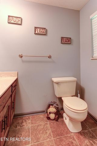 2230 Chesterfield Drive, Maryville, TN 37803