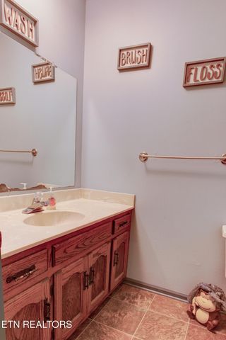 2230 Chesterfield Drive, Maryville, TN 37803