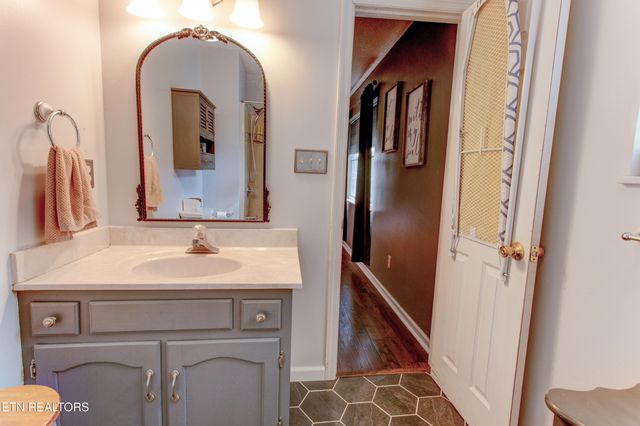 2230 Chesterfield Drive, Maryville, TN 37803