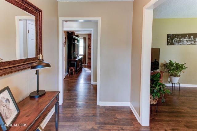 2230 Chesterfield Drive, Maryville, TN 37803