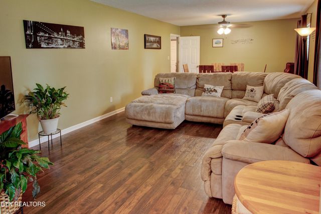 2230 Chesterfield Drive, Maryville, TN 37803