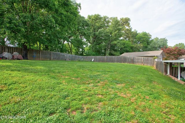 2230 Chesterfield Drive, Maryville, TN 37803