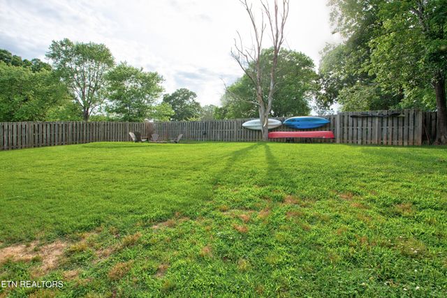 2230 Chesterfield Drive, Maryville, TN 37803