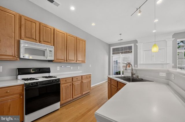 26025 MURREY DR, Chantilly, VA 20152
