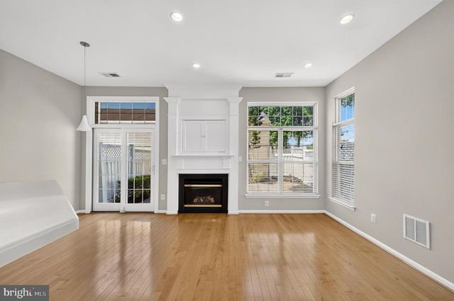 26025 MURREY DR, Chantilly, VA 20152