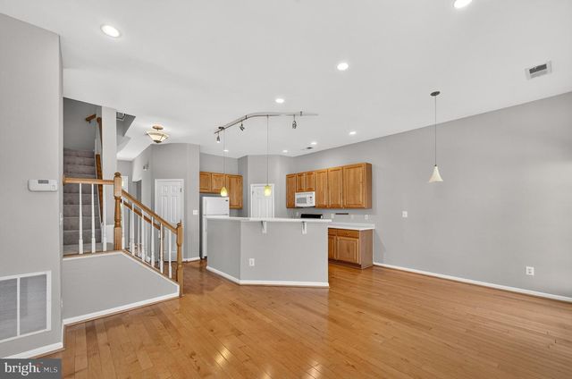 26025 MURREY DR, Chantilly, VA 20152
