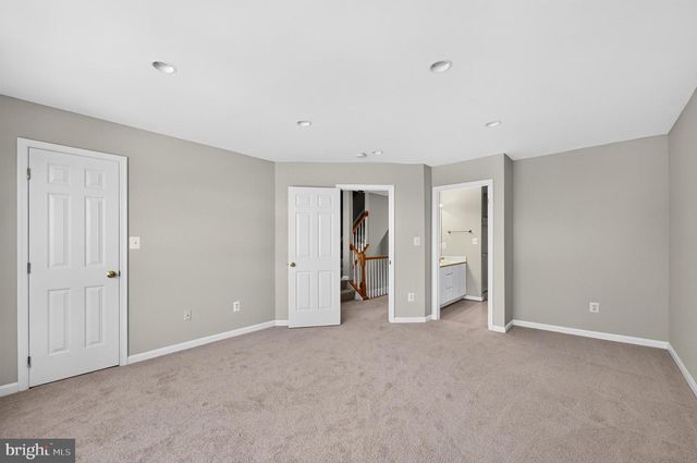 26025 MURREY DR, Chantilly, VA 20152