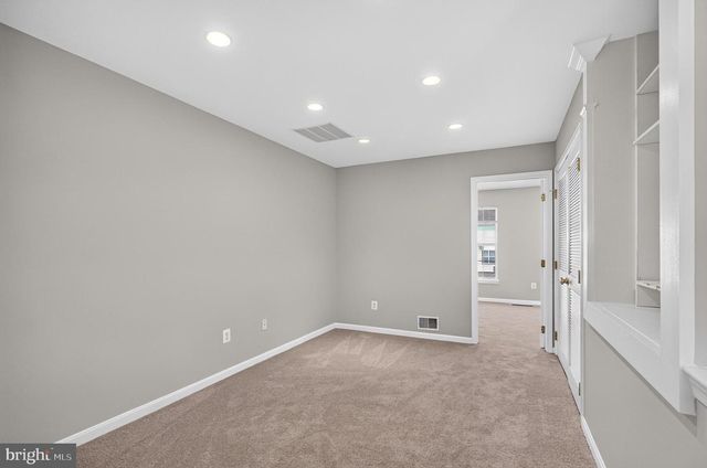 26025 MURREY DR, Chantilly, VA 20152
