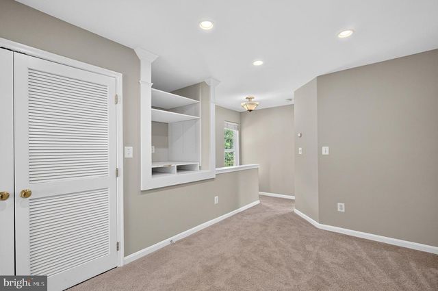 26025 MURREY DR, Chantilly, VA 20152
