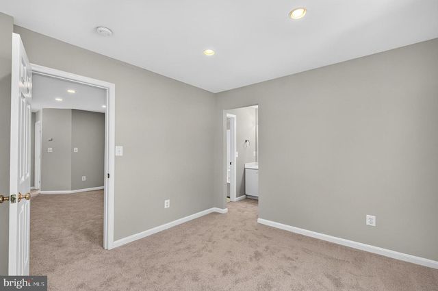 26025 MURREY DR, Chantilly, VA 20152