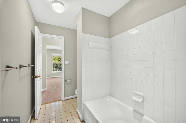 26025 MURREY DR, Chantilly, VA 20152