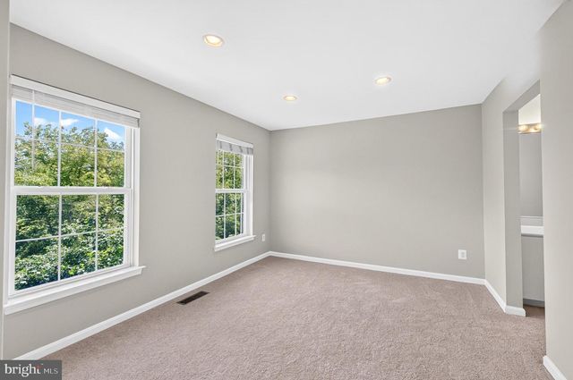 26025 MURREY DR, Chantilly, VA 20152