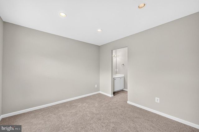 26025 MURREY DR, Chantilly, VA 20152