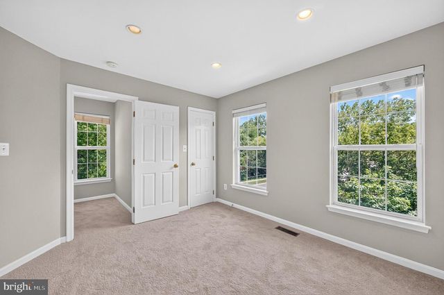 26025 MURREY DR, Chantilly, VA 20152
