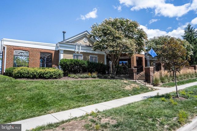 26025 MURREY DR, Chantilly, VA 20152