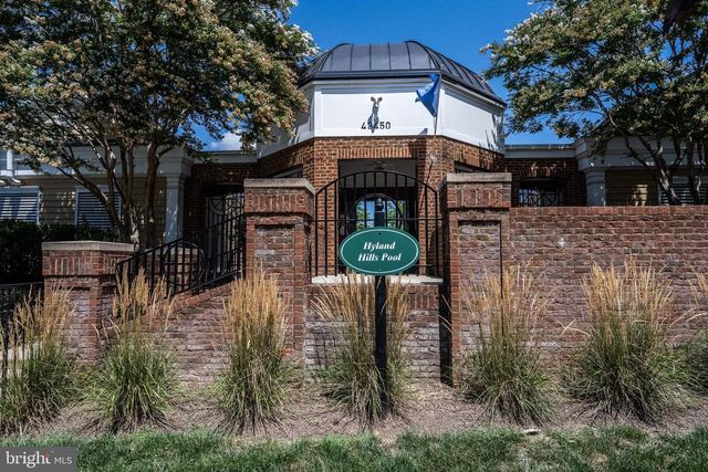 26025 MURREY DR, Chantilly, VA 20152