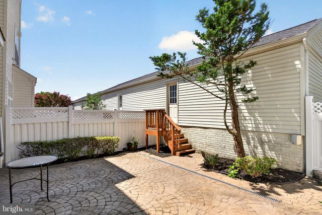 26025 MURREY DR, Chantilly, VA 20152
