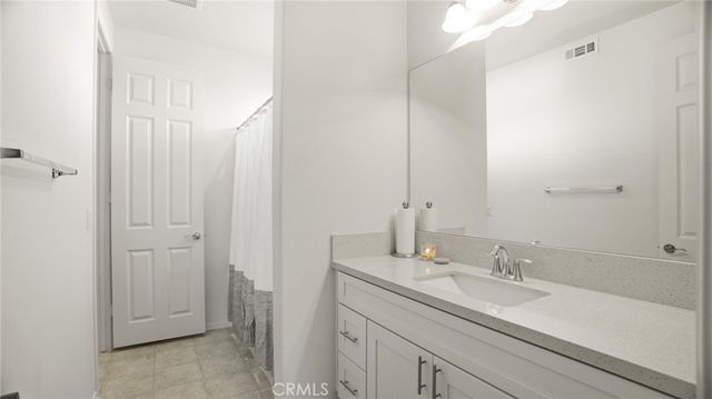 4727 W Vahan Court, Lancaster, CA 93536
