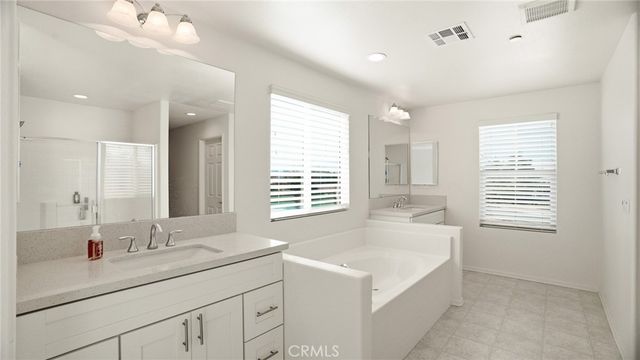 4727 W Vahan Court, Lancaster, CA 93536