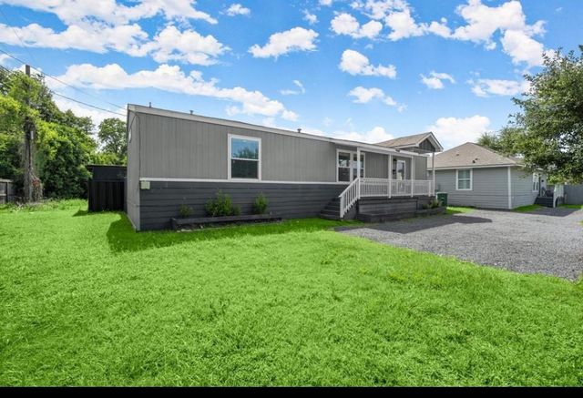 303 North Loop, Houston, TX 77018