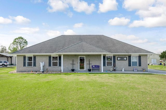 1294 Burma Rd, Thibodaux, LA 70301