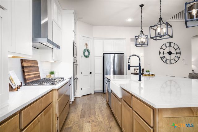 1411 Lyme Park, Bulverde, TX 78163