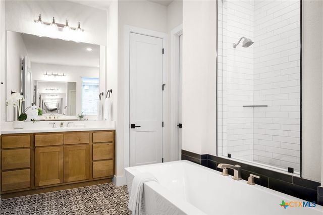 1411 Lyme Park, Bulverde, TX 78163