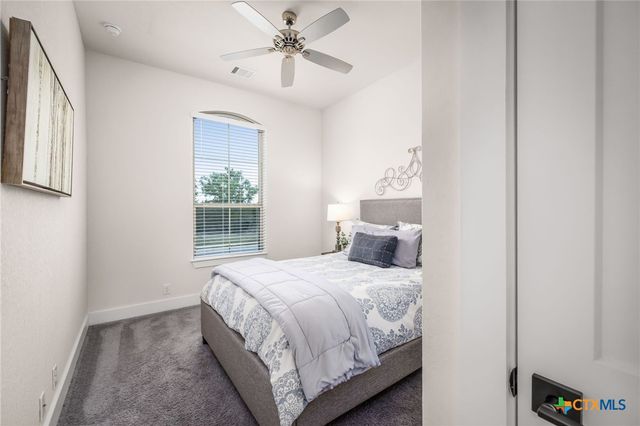 1411 Lyme Park, Bulverde, TX 78163