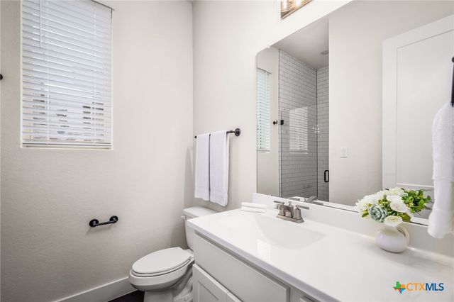 1411 Lyme Park, Bulverde, TX 78163