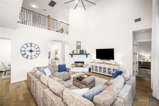 1411 Lyme Park, Bulverde, TX 78163