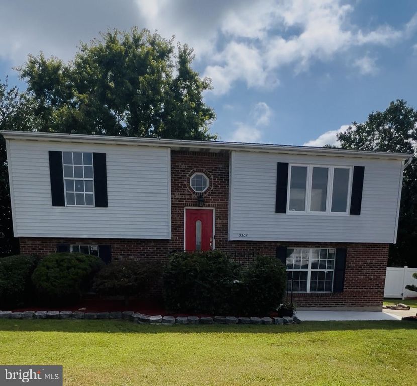 5306 PLAZA CIR, District Heights, MD 20747