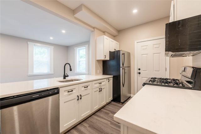 73 Pasadena St, Mt Washington, PA 15211