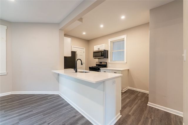 73 Pasadena St, Mt Washington, PA 15211