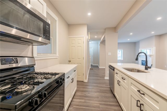 73 Pasadena St, Mt Washington, PA 15211