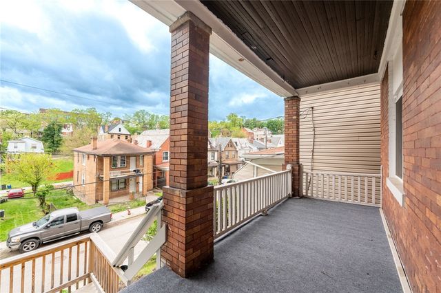 73 Pasadena St, Mt Washington, PA 15211