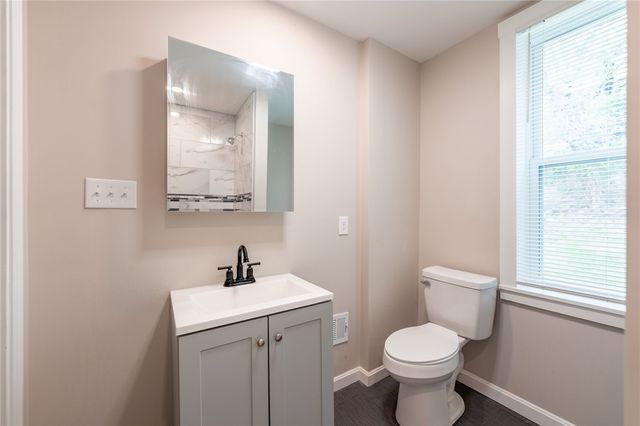 73 Pasadena St, Mt Washington, PA 15211