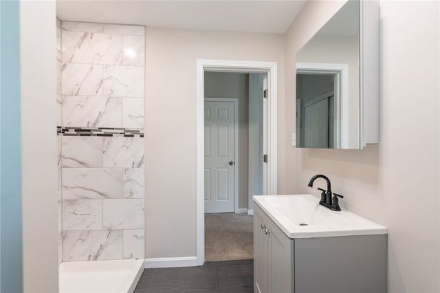 73 Pasadena St, Mt Washington, PA 15211