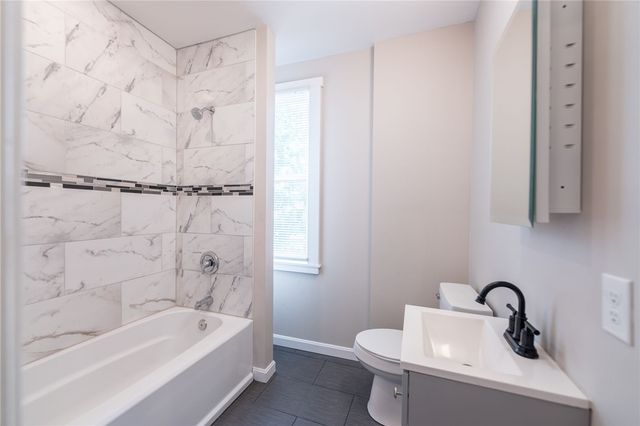 73 Pasadena St, Mt Washington, PA 15211