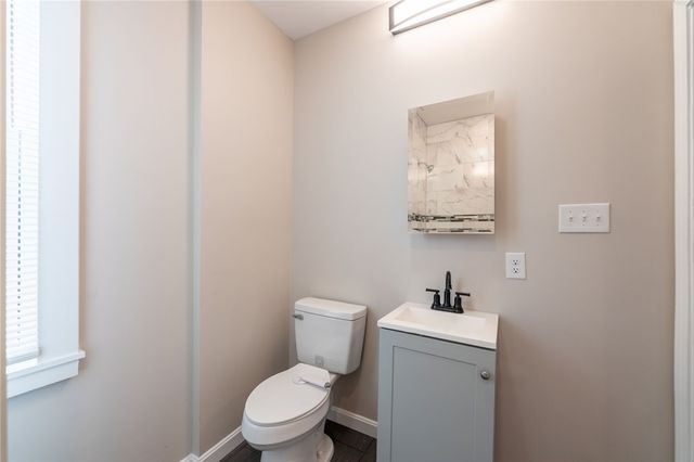 73 Pasadena St, Mt Washington, PA 15211