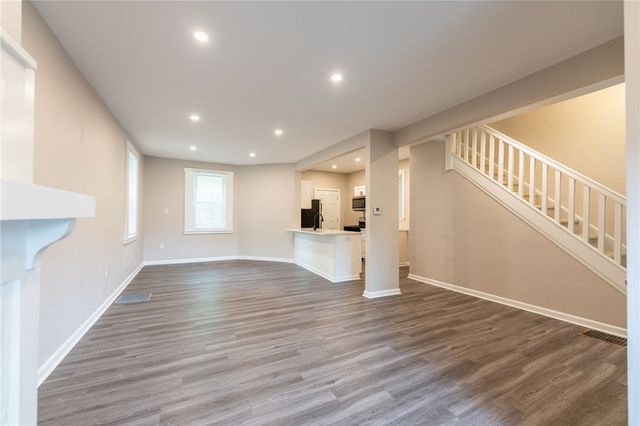 73 Pasadena St, Mt Washington, PA 15211