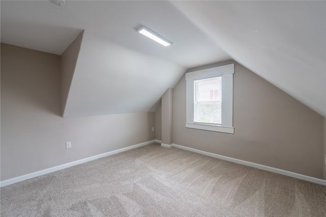 73 Pasadena St, Mt Washington, PA 15211