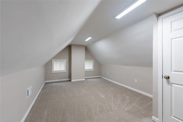 73 Pasadena St, Mt Washington, PA 15211