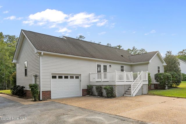 1136 Town Creek Road NE, Leland, NC 28451