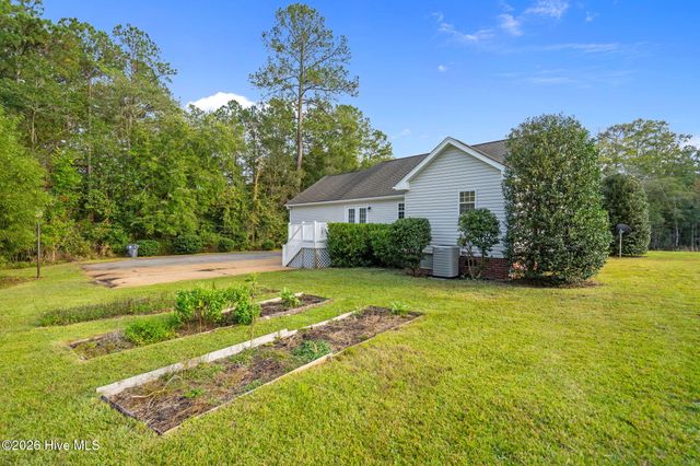 1136 Town Creek Road NE, Leland, NC 28451