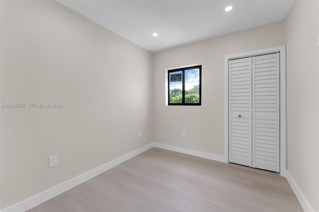 3250 SW 68th Ave, Miami, FL 33155