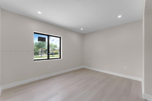 3250 SW 68th Ave, Miami, FL 33155